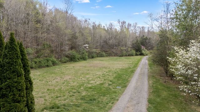 2708 LEDFORD MILL ROAD, Wartrace, TN 37183
