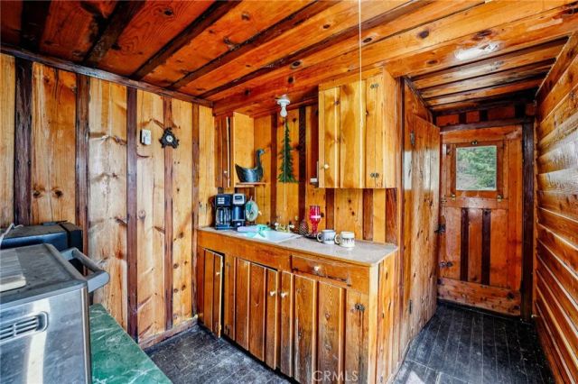 246 Big Bear Trail, Big Bear Lake, CA 92315