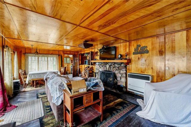 246 Big Bear Trail, Big Bear Lake, CA 92315