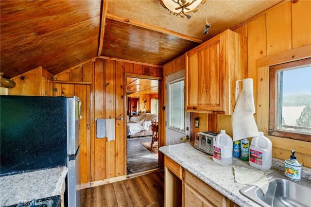 246 Big Bear Trail, Big Bear Lake, CA 92315