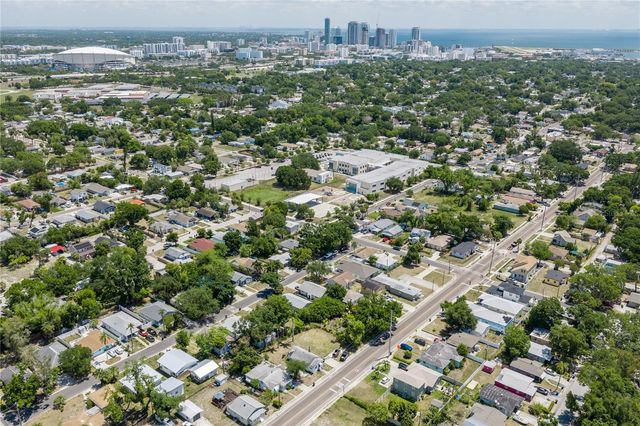 2001 15TH AVENUE S, St Petersburg, FL 33712