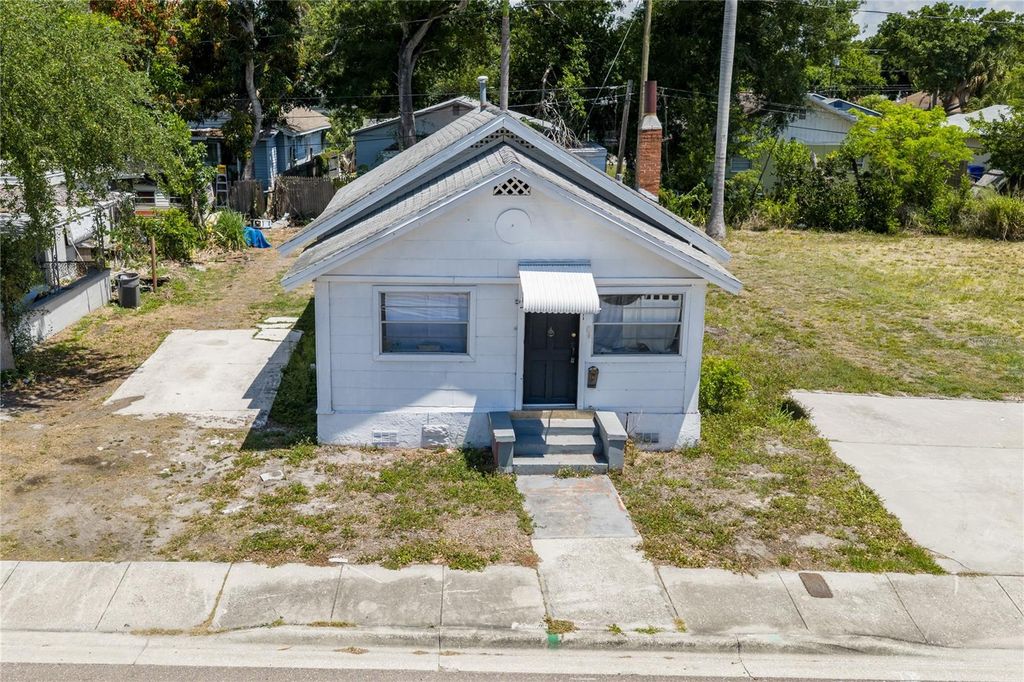 2001 15TH AVENUE S, St Petersburg, FL 33712