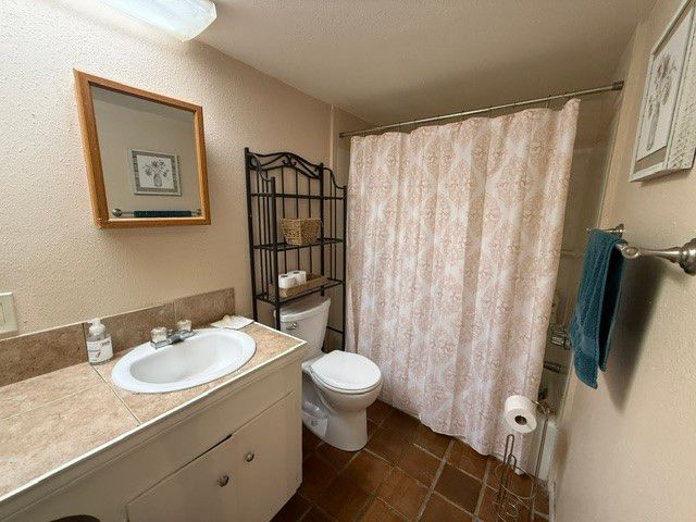 800 Lincoln St, Alice, TX 78332