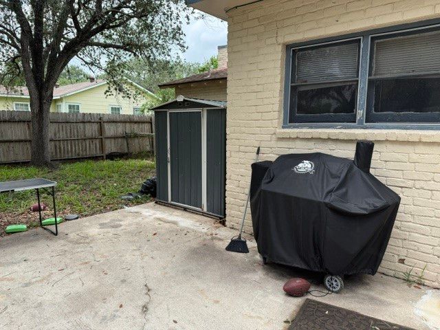 800 Lincoln St, Alice, TX 78332