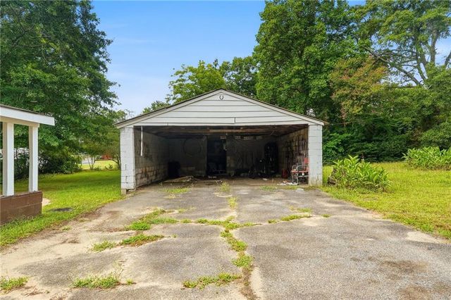 272 N Dogwood Avenue, Social Circle, GA 30025