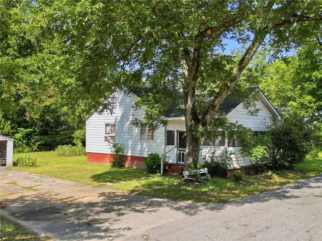 272 N Dogwood Avenue, Social Circle, GA 30025