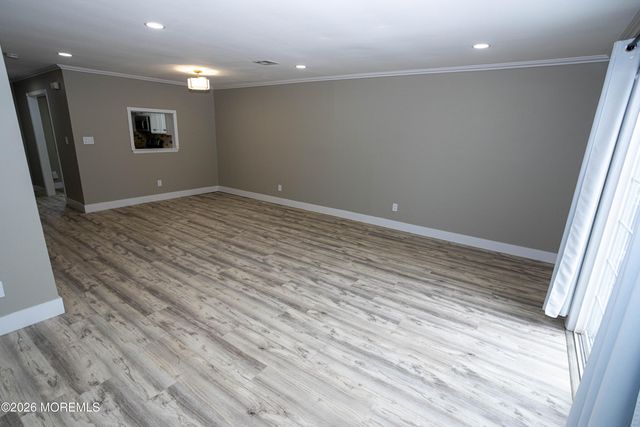 60 County Road 21, Cliffwood, NJ 07721