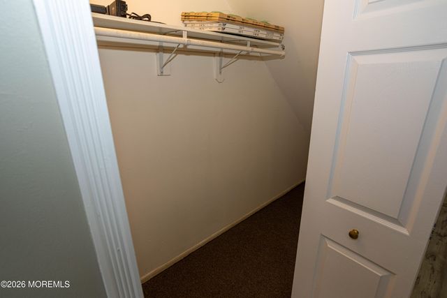 60 County Road 21, Cliffwood, NJ 07721