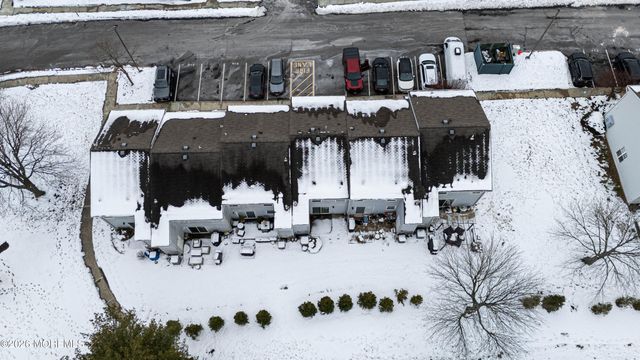 60 County Road 21, Cliffwood, NJ 07721