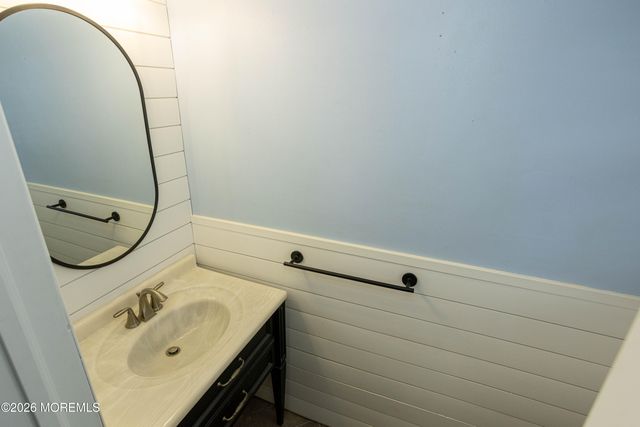 60 County Road 21, Cliffwood, NJ 07721