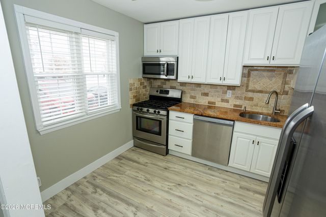 60 County Road 21, Cliffwood, NJ 07721