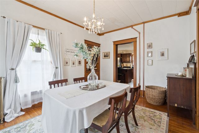 426 East Street, Grinnell, IA 50112