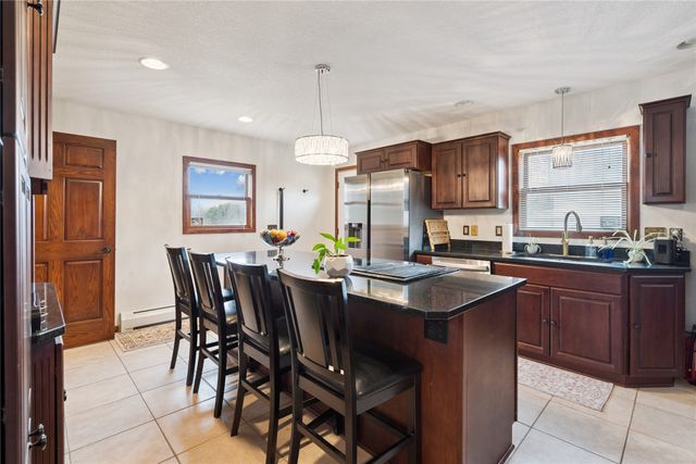 426 East Street, Grinnell, IA 50112