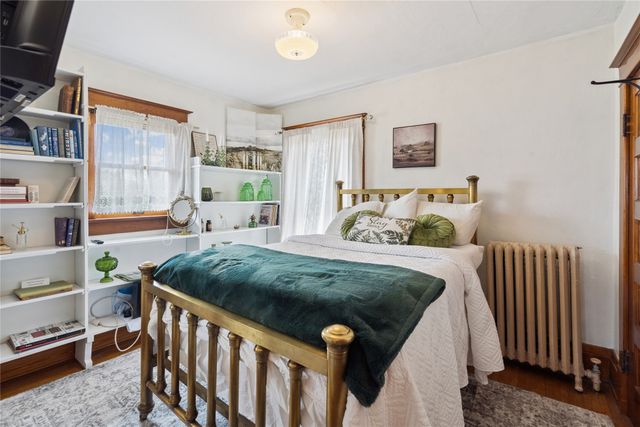 426 East Street, Grinnell, IA 50112