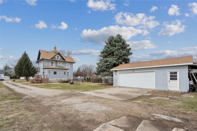 426 East Street, Grinnell, IA 50112