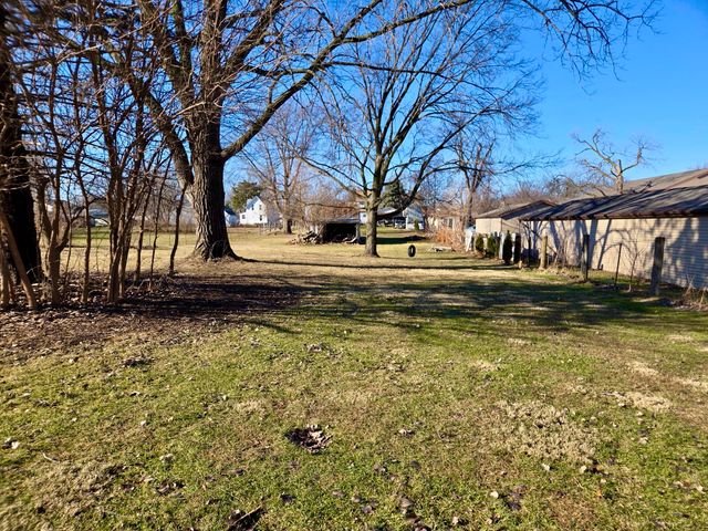 426 East Street, Grinnell, IA 50112