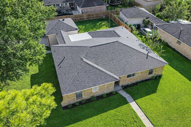 11503 High Star Drive, Houston, TX 77072