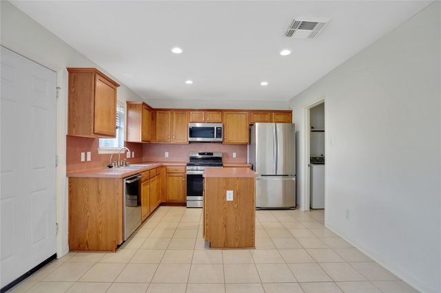 17922 Mission Bluff Lane, Richmond, TX 77407