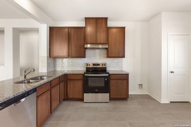 3905 WOODSIDE DRIVE, Seguin, TX 78155