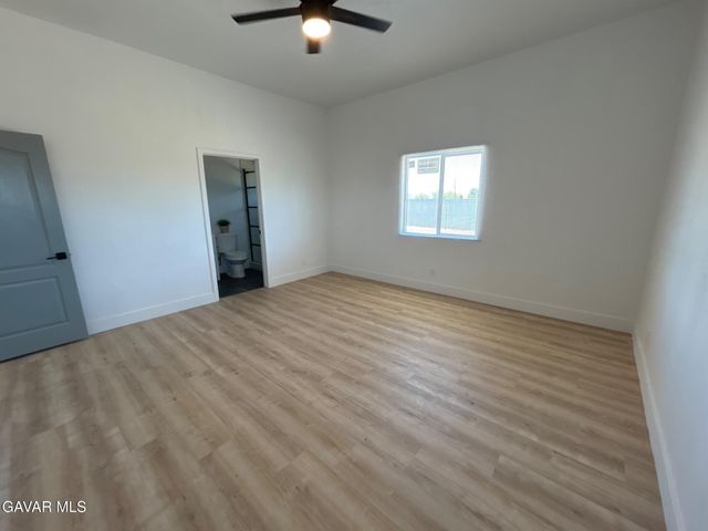 8225 Dogwood Avenue, California City, CA 93505