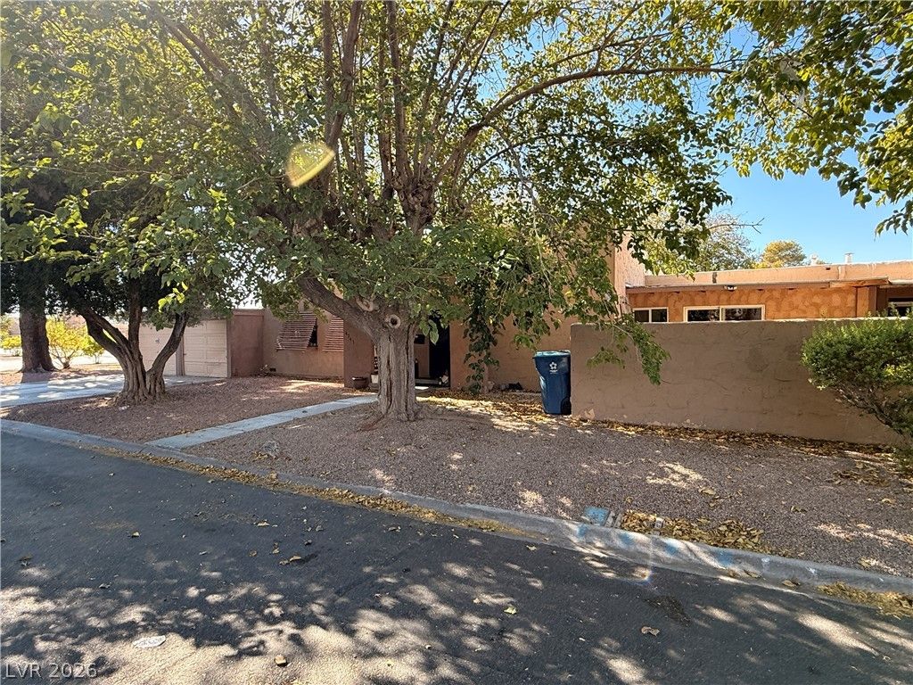 4241 Brockton Green Court, Las Vegas, NV 89110 — photo 3