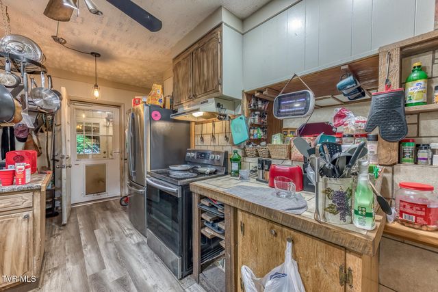 391 Railroad Street, Bluff City, TN 37618