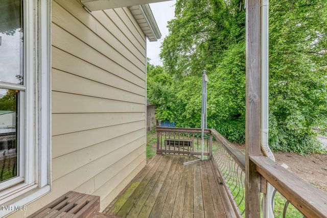 391 Railroad Street, Bluff City, TN 37618