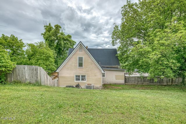 391 Railroad Street, Bluff City, TN 37618