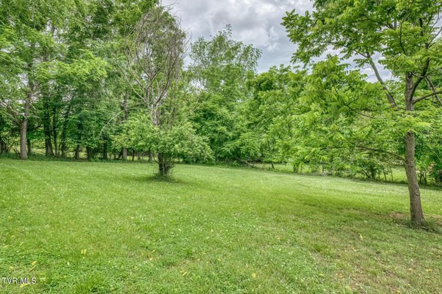 391 Railroad Street, Bluff City, TN 37618
