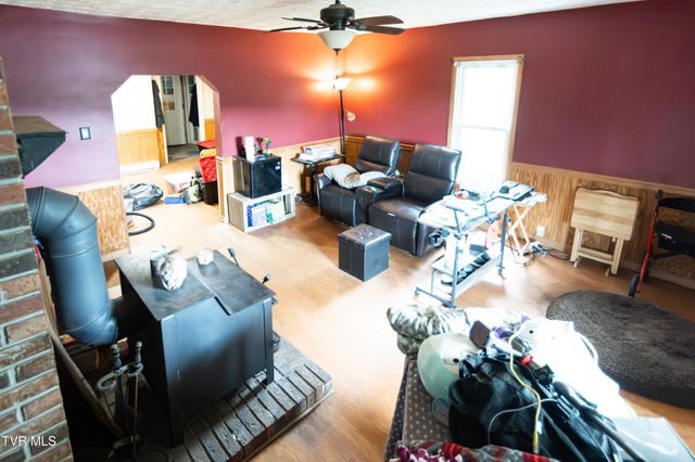 391 Railroad Street, Bluff City, TN 37618