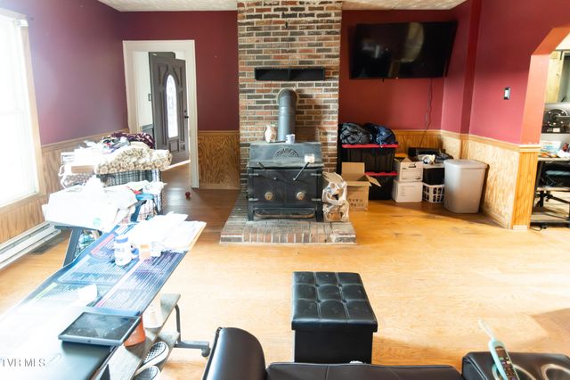 391 Railroad Street, Bluff City, TN 37618