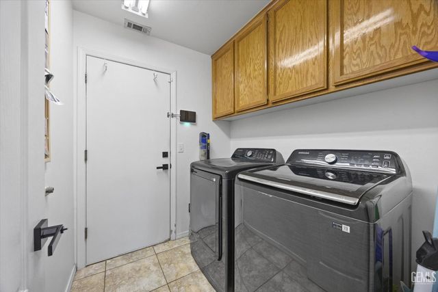 4315 Lockwood Drive, Bakersfield, CA 93312