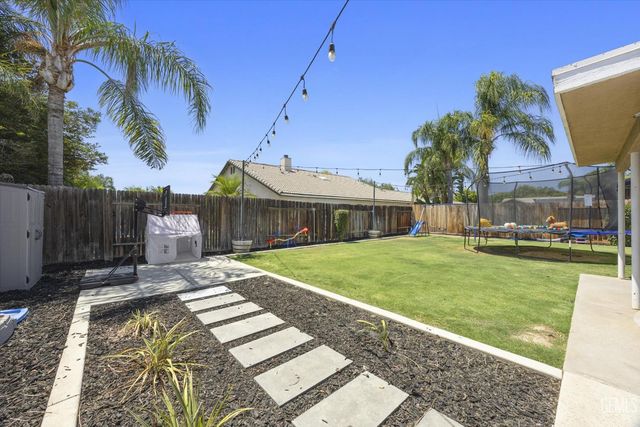 4315 Lockwood Drive, Bakersfield, CA 93312