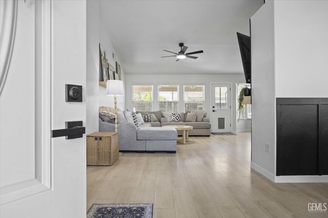 4315 Lockwood Drive, Bakersfield, CA 93312