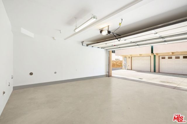 822 N Mccadden Place, Los Angeles, CA 90038