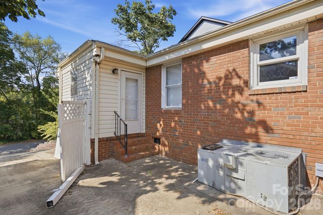 1009 Spruce Street, Charlotte, NC 28203