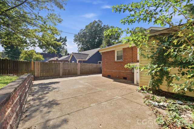 1009 Spruce Street, Charlotte, NC 28203