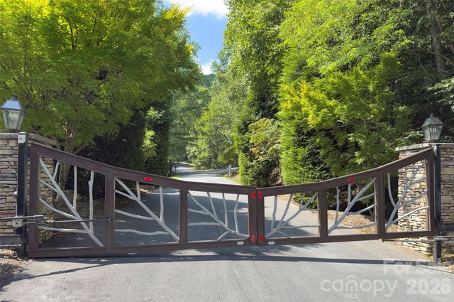 98 Soapstone Creek Drive, Arden, NC 28704
