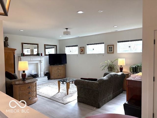 401 Sanders Street, Indianapolis, IN 46225