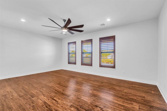 17 Bellingham Court, Montgomery, TX 77356