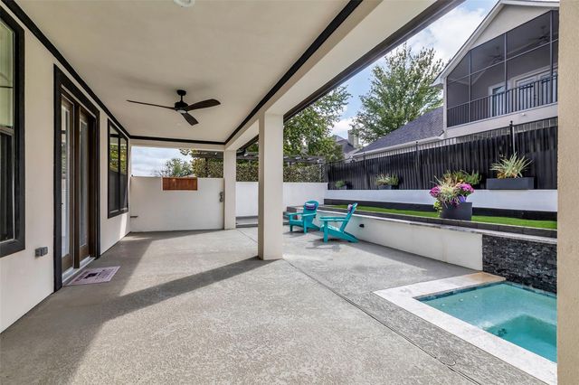 17 Bellingham Court, Montgomery, TX 77356