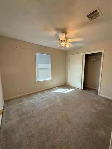 8615 Tartan Walk Lane, Houston, TX 77075