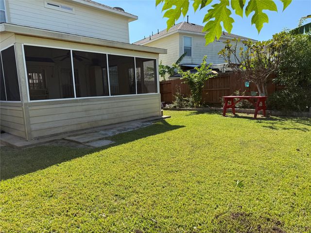 8615 Tartan Walk Lane, Houston, TX 77075