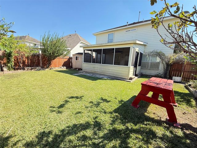 8615 Tartan Walk Lane, Houston, TX 77075