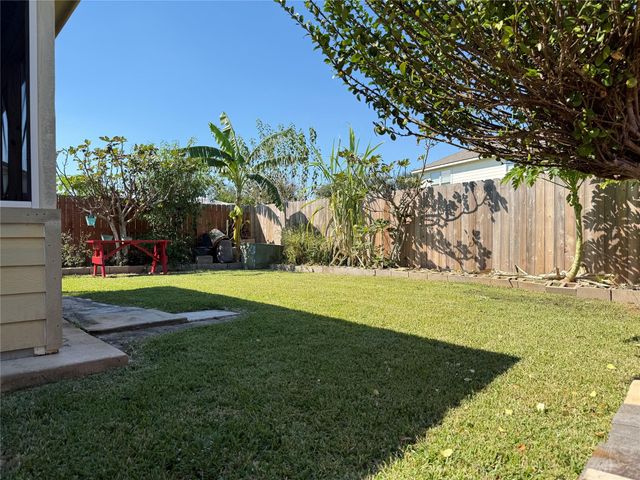 8615 Tartan Walk Lane, Houston, TX 77075