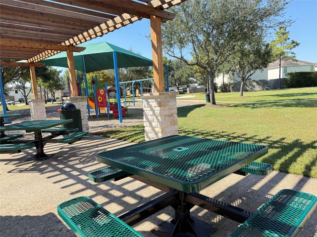 8615 Tartan Walk Lane, Houston, TX 77075