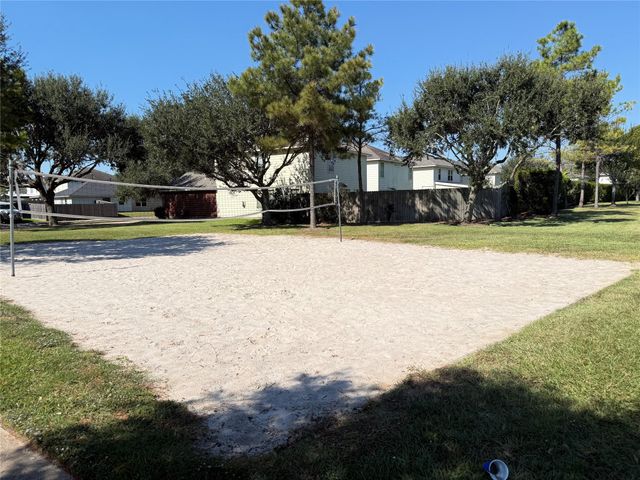 8615 Tartan Walk Lane, Houston, TX 77075