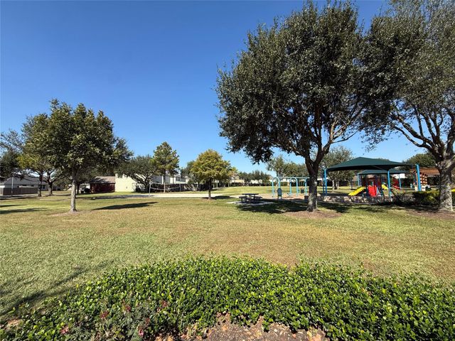 8615 Tartan Walk Lane, Houston, TX 77075