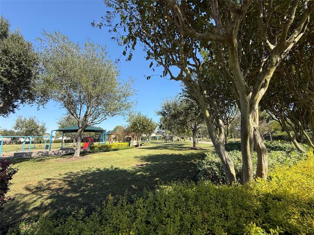 8615 Tartan Walk Lane, Houston, TX 77075