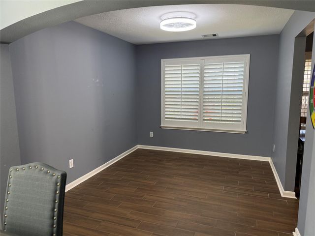 8615 Tartan Walk Lane, Houston, TX 77075